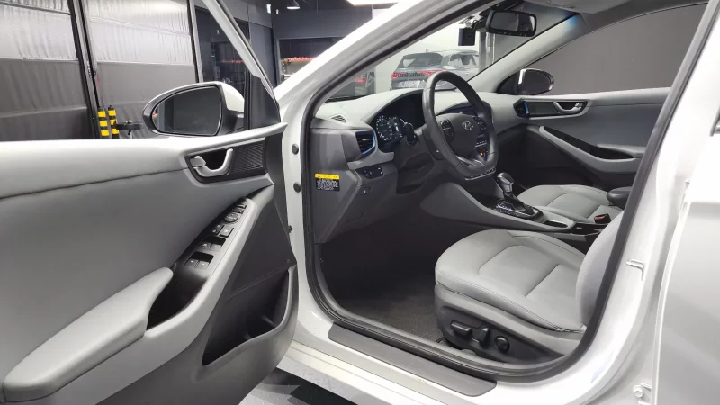 Hyundai Ioniq