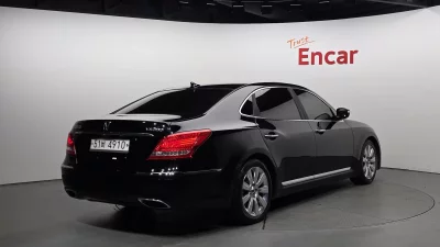Hyundai Equus