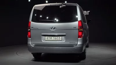 Hyundai Starex