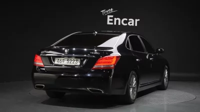Hyundai Equus
