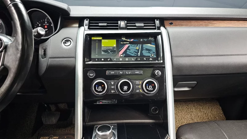 Land Rover DISCOVERY