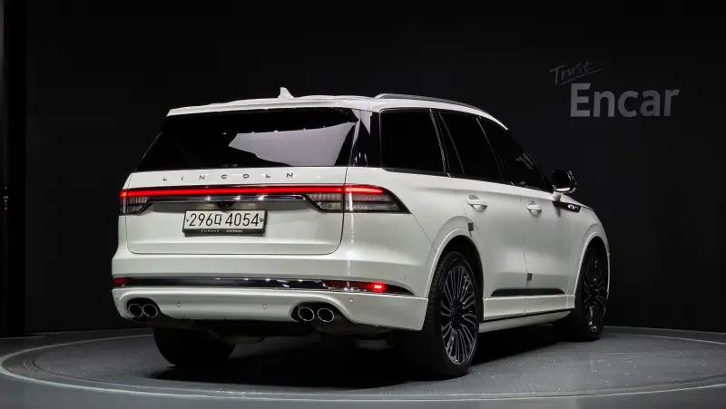 Lincoln Aviator