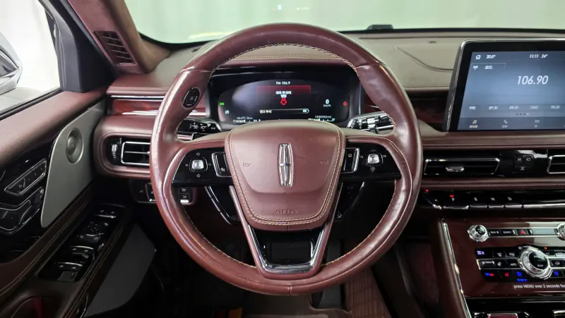 Lincoln Aviator