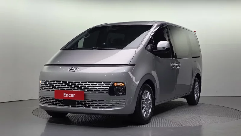 Hyundai Staria