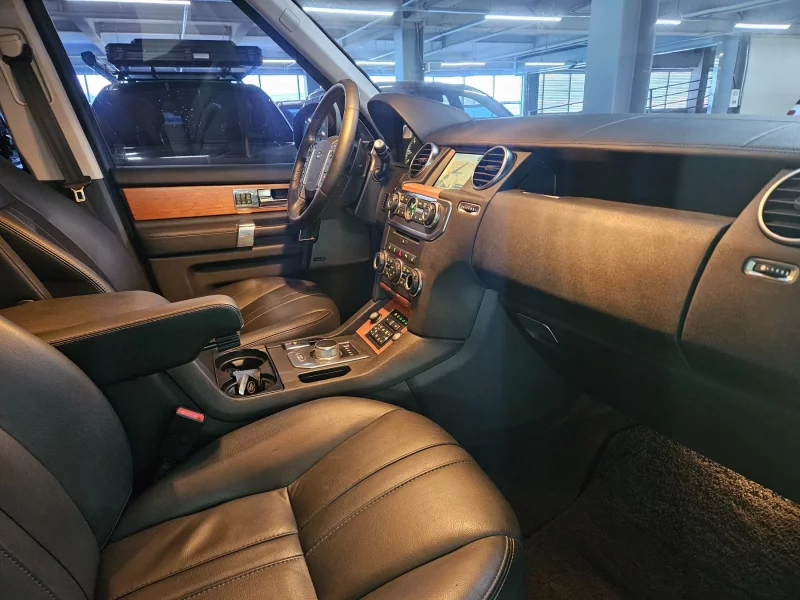 Land Rover DISCOVERY