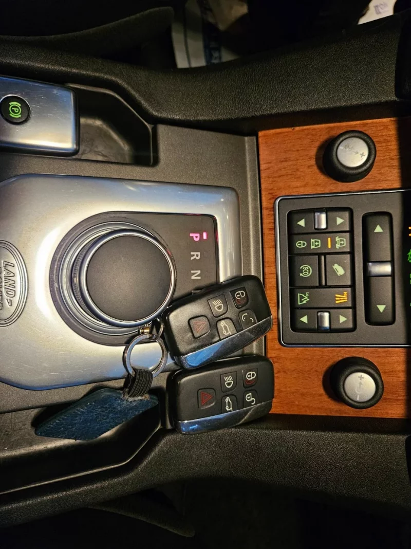 Land Rover DISCOVERY