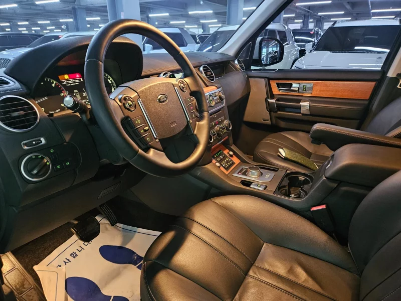 Land Rover DISCOVERY