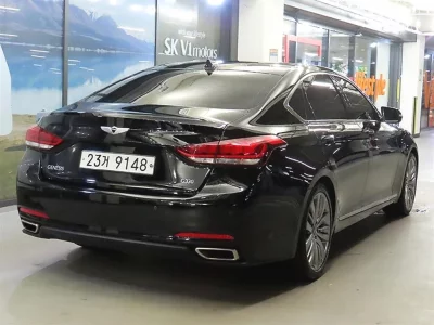 Hyundai Genesis