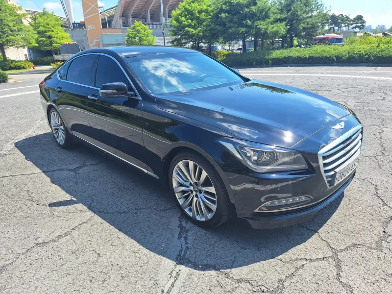 Hyundai Genesis