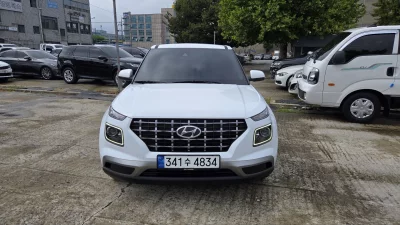 Hyundai Venue