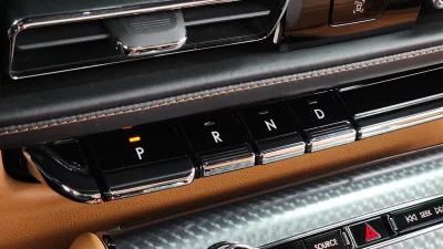 Lincoln AVIATOR