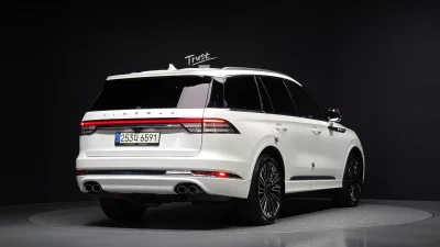 Lincoln AVIATOR