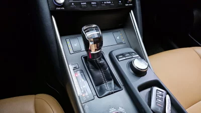Lexus IS