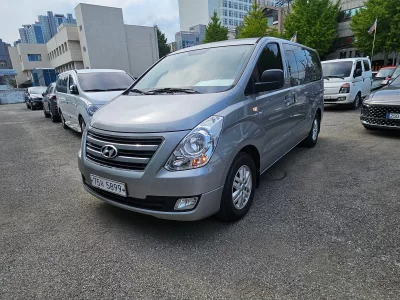 Hyundai Starex