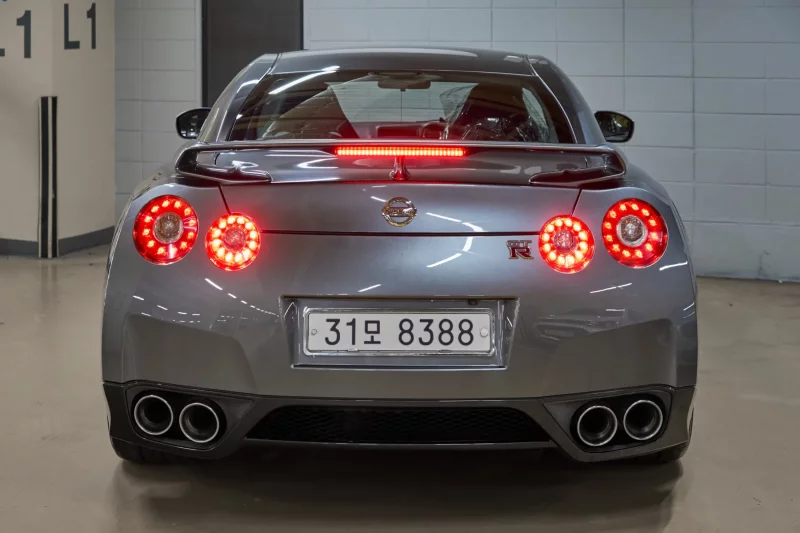 Nissan GT-R