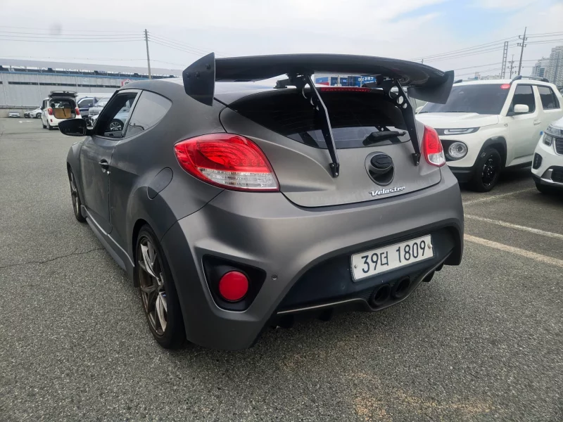 Hyundai Veloster
