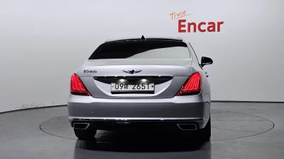 Genesis EQ900