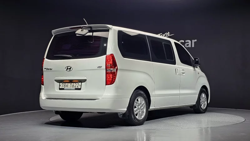 Hyundai Grand Starex