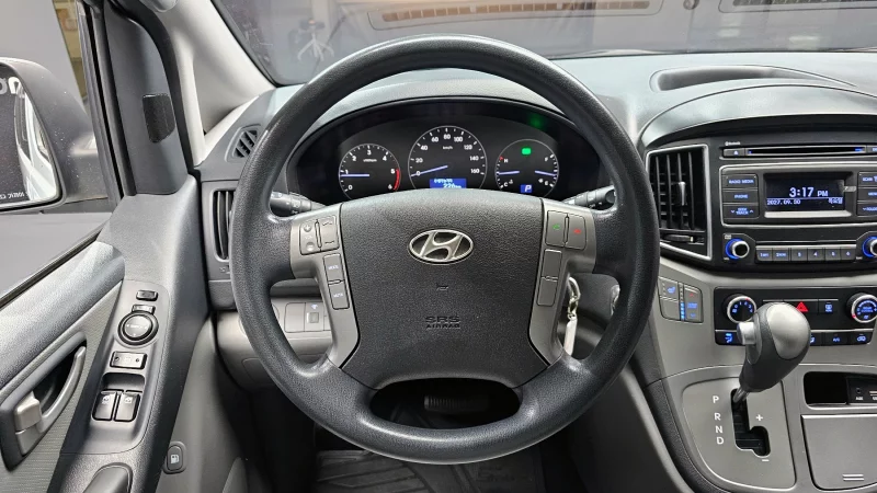 Hyundai Grand Starex
