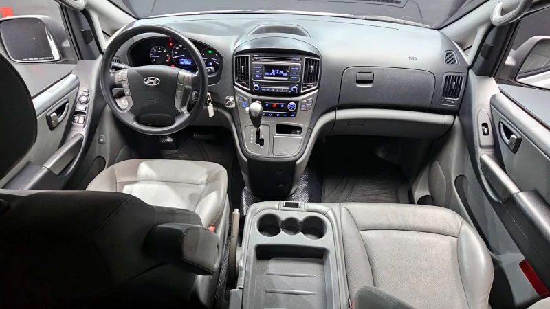 Hyundai Grand Starex