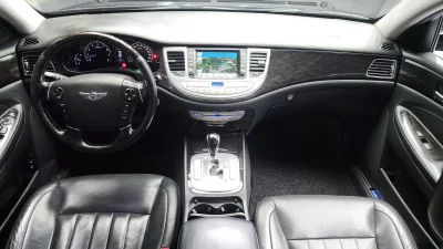 Hyundai Genesis