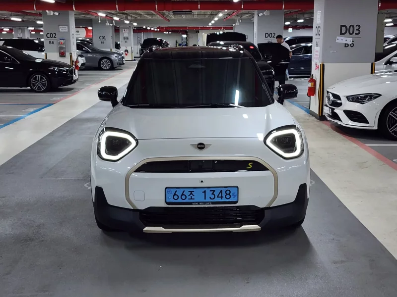 MINI Aceman