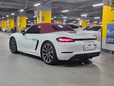 Porsche 718