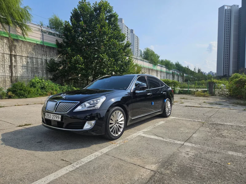 Hyundai Equus