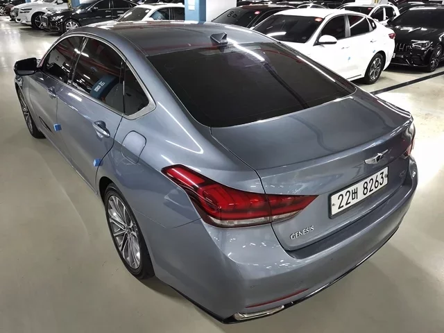 Hyundai Genesis