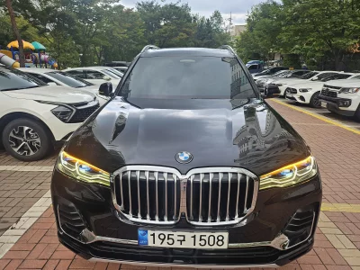 BMW X7
