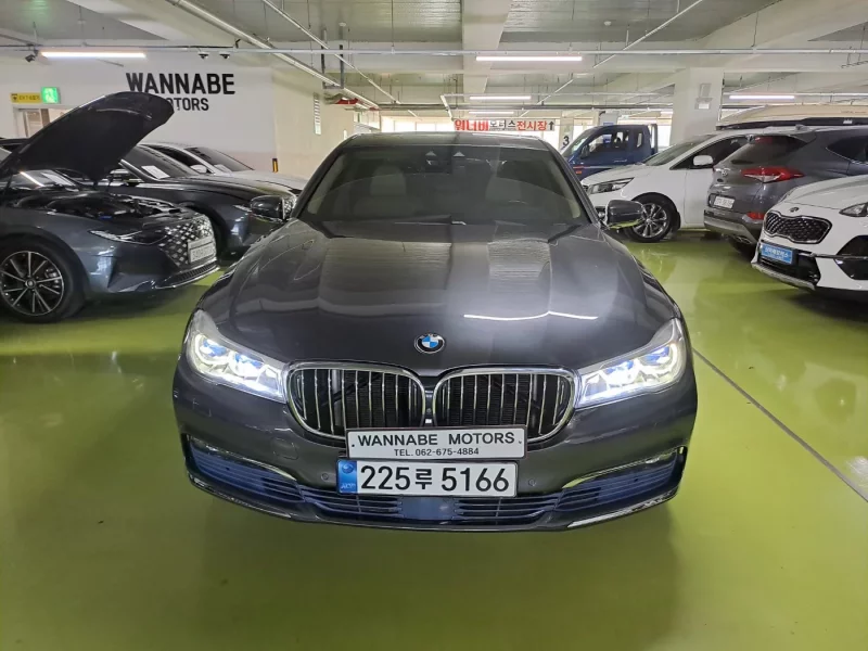 BMW 7-Series
