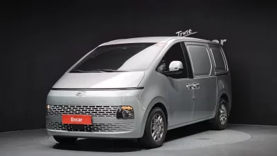 Hyundai Staria