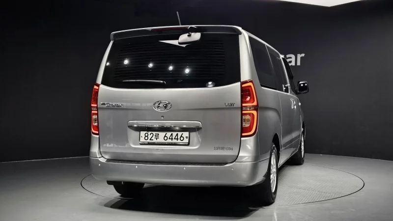 Hyundai Starex