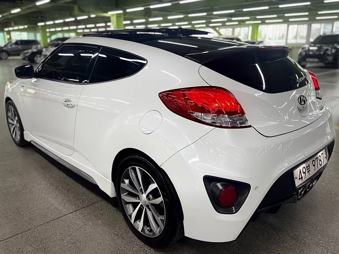 Hyundai Veloster