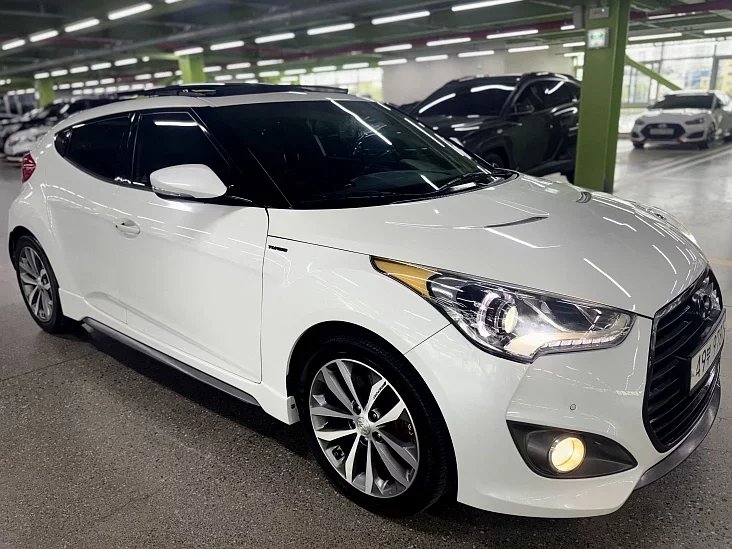Hyundai Veloster