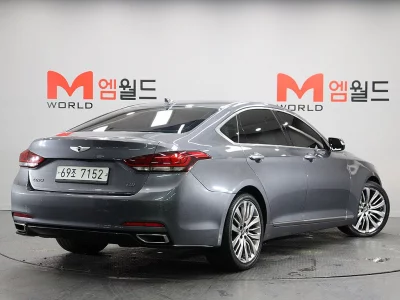 Hyundai Genesis
