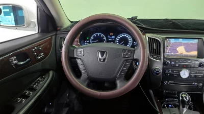 Hyundai Equus