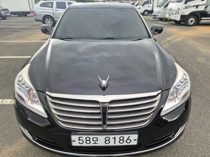 Hyundai Equus