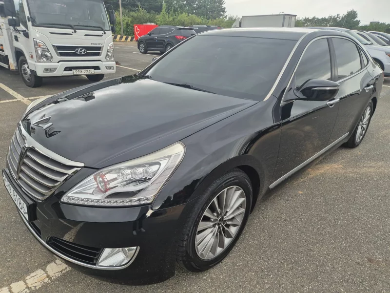Hyundai Equus