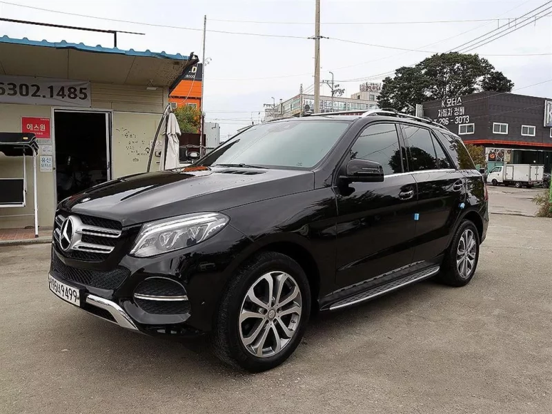 Mercedes-Benz GLE-Class