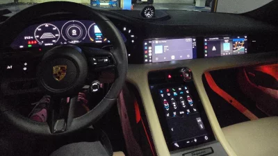 Porsche TAYCAN