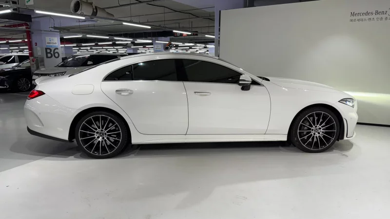 Mercedes-Benz CLS-Class