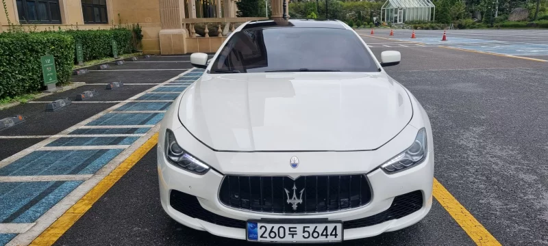 Maserati GHIBLI