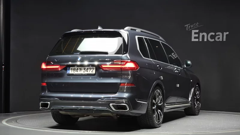 BMW X7