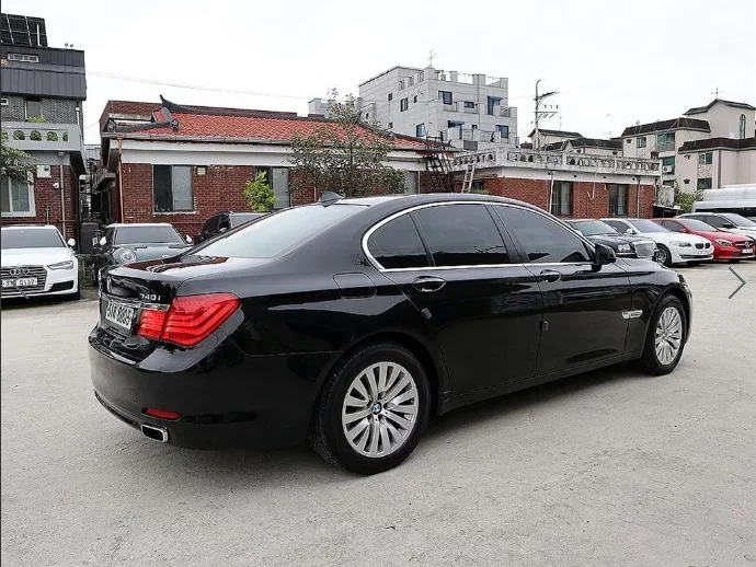 BMW 7-Series