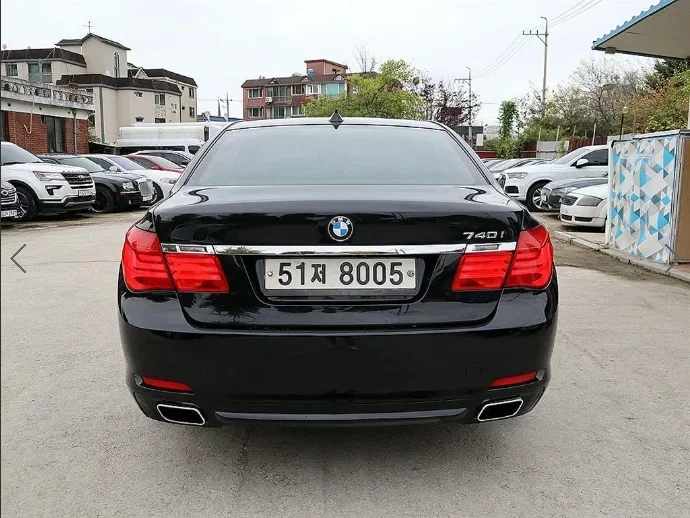 BMW 7-Series