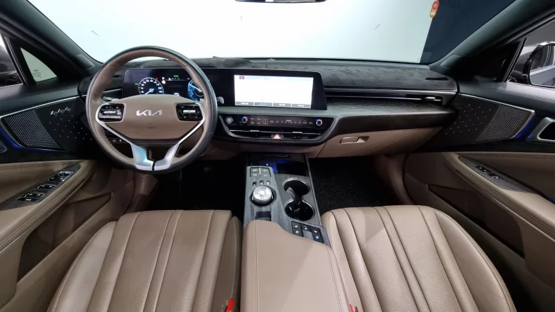 Kia K8