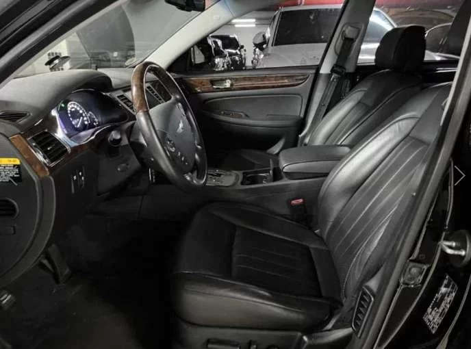 Hyundai Genesis