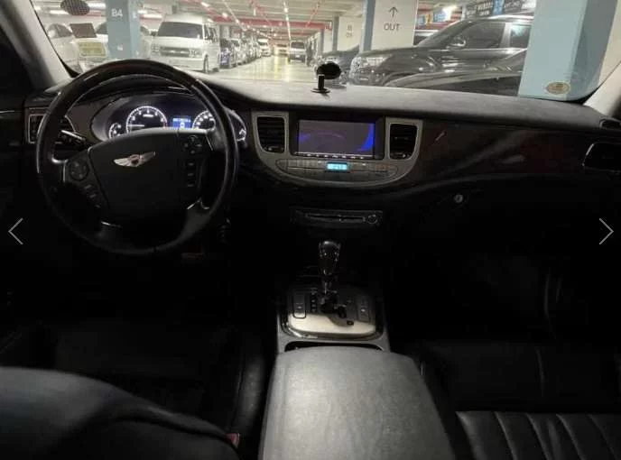 Hyundai Genesis