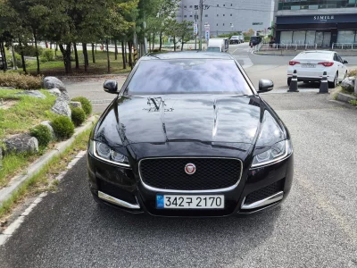 Jaguar XF